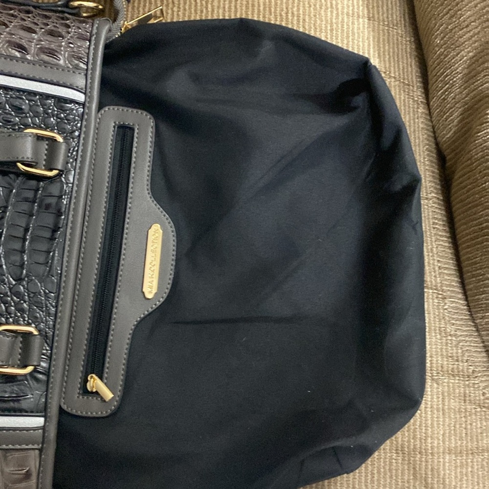 MIA Black and Gray Croc-Embossed Shoulder Bag - Picture 8 of 9